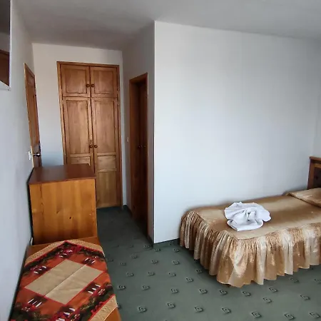 Guest Grachenovi Pensiune