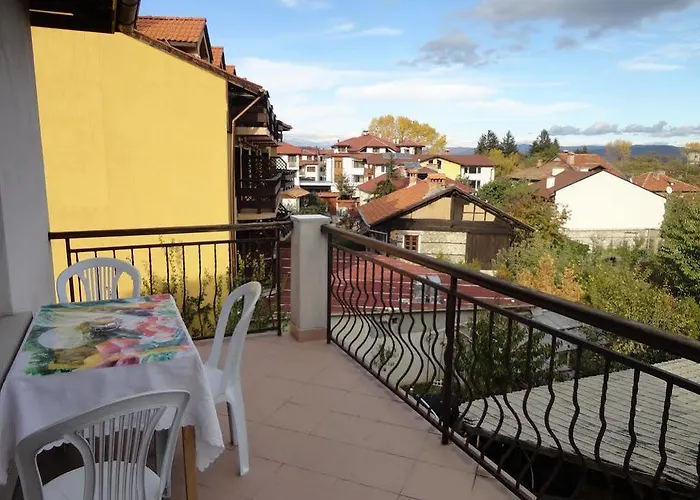 Πανσιόν Guest Grachenovi 3*