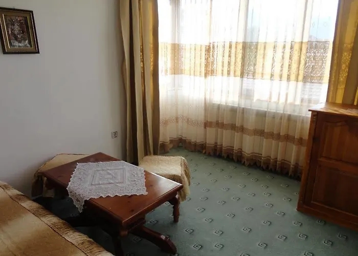 Guest Grachenovi Πανσιόν